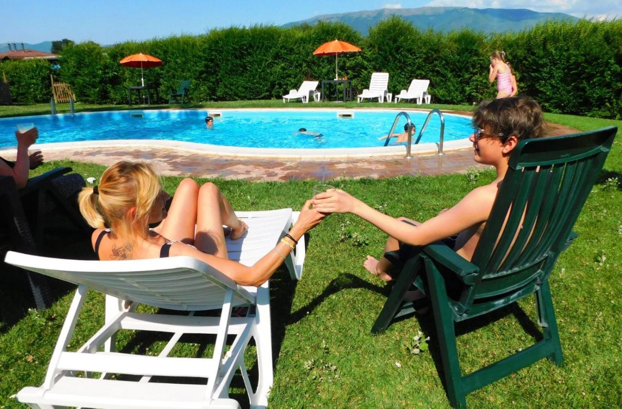 Hotel Villaggio Le Stelline Montefalco Eksteriør billede