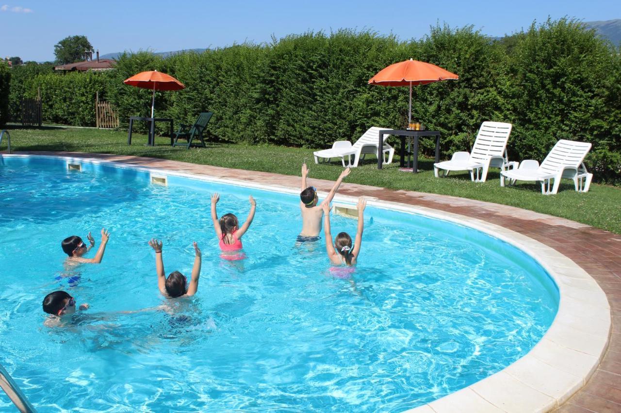Hotel Villaggio Le Stelline Montefalco Eksteriør billede