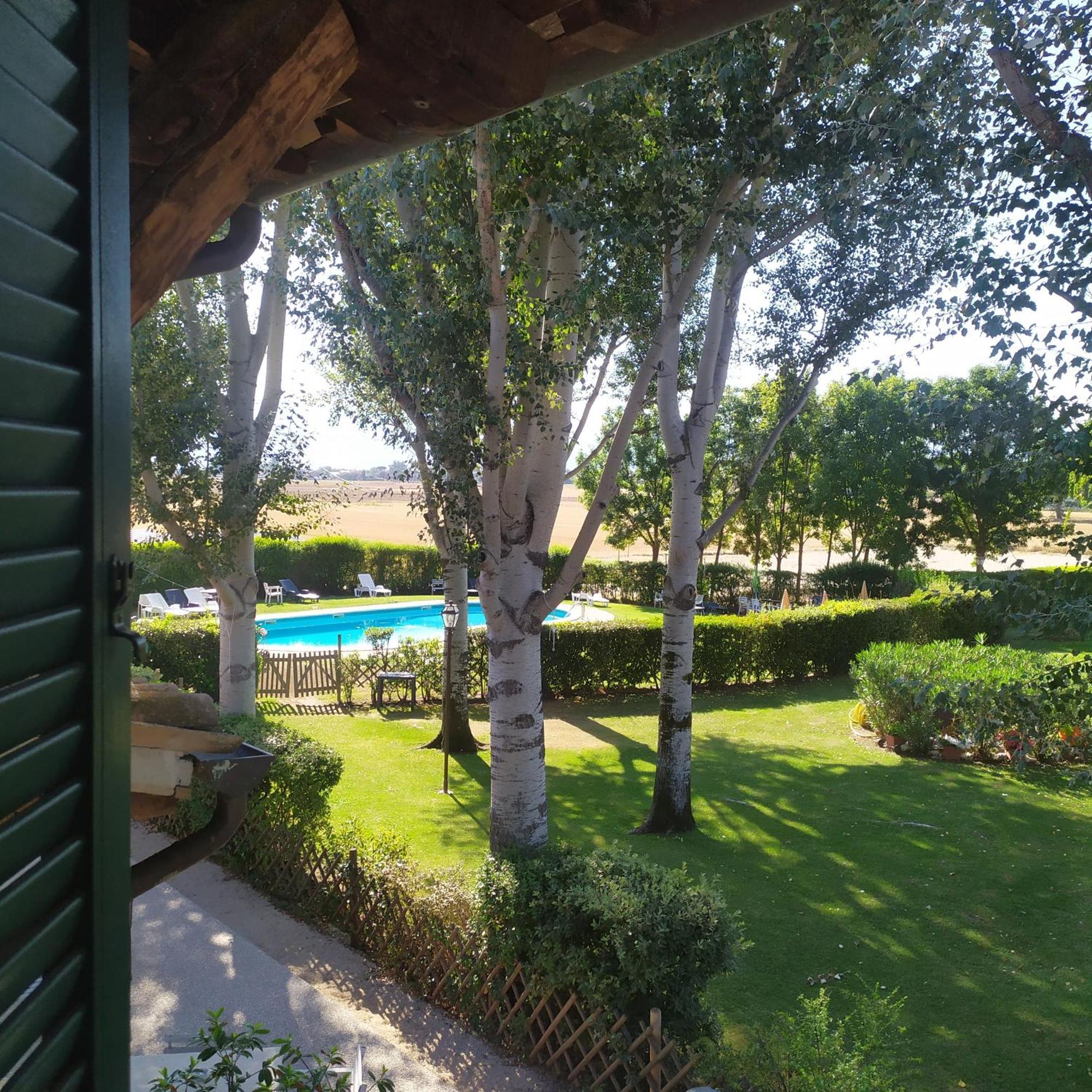 Hotel Villaggio Le Stelline Montefalco Eksteriør billede